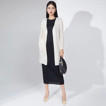 Женское осеннее плиссированное пальто 2023 Женское пальто-кардиган средней длины