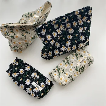  Маленькая свежая вышивка Ромашки цветочная косметичка женская простая портативная сумка для ручек большой емкости Японское искусство