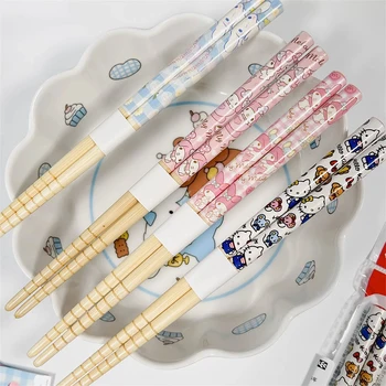 Мультфильм Sanrio Палочки для еды Cinnamoroll My Melody Kawaii Аниме Студент Симпатичные нескользящие деревянные стерилизуемые портативные игрушки Подарки
