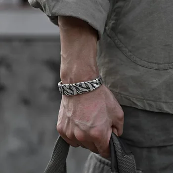 Роскошный ретро Простой металлический текстурированный нерегулярный мужской браслет-манжета Браслет в корейском стиле Модные ювелирные изделия Мужской браслет